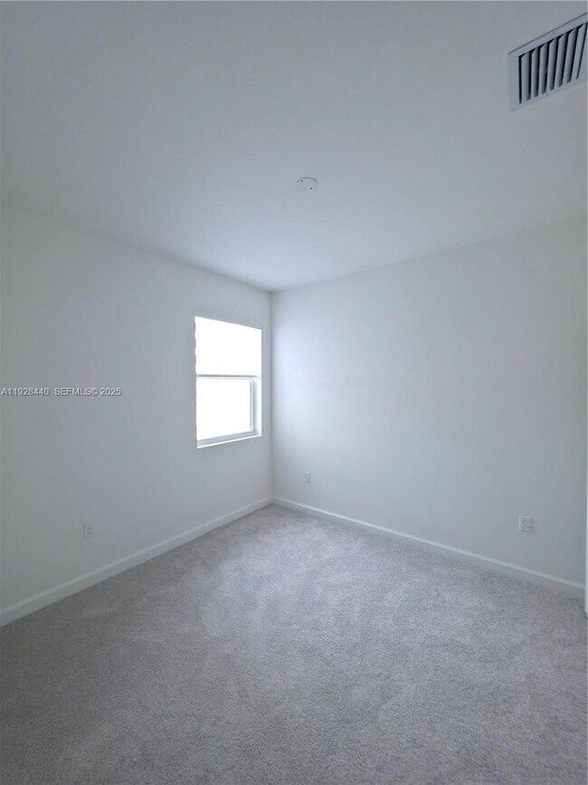 Building Photo - 35687 SW 178th Ct