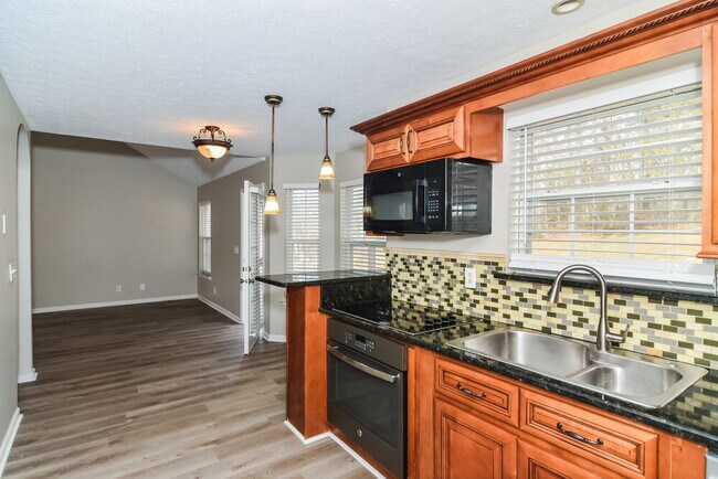 Building Photo - 125 Cartwright Pkwy