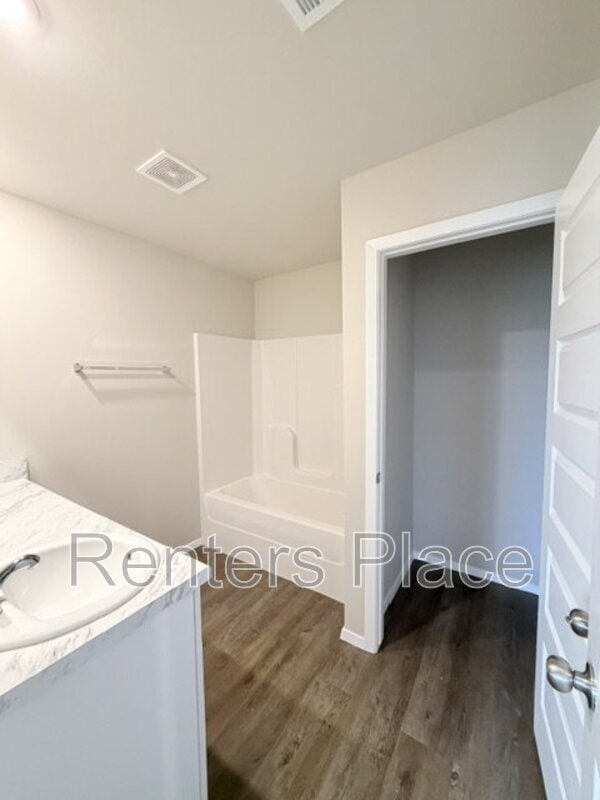Building Photo - 16216 S 88th E Ave