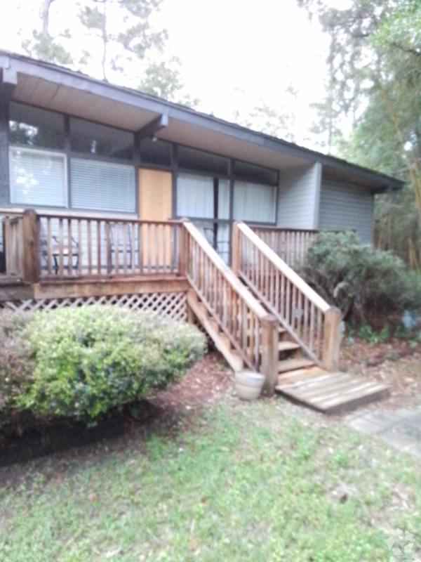 Building Photo - 12575 -C Clay City Rd