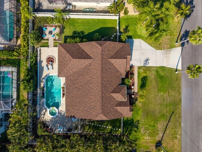 Building Photo - 2310 SW 53rd St