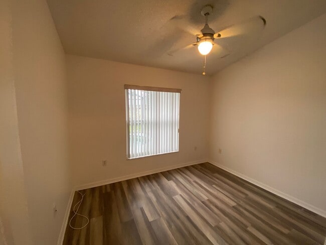 Building Photo - House for rent