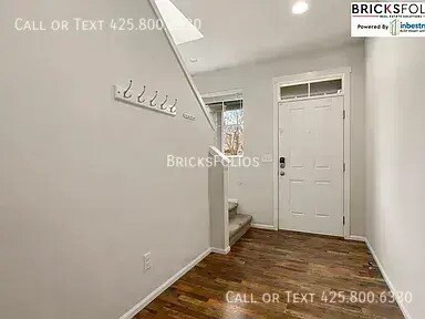 Building Photo - Live Your Best Life in the Heart of Puyall...