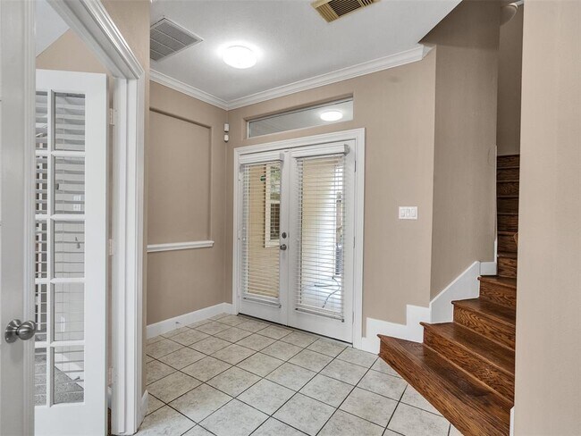 Building Photo - 4319 Lillian St
