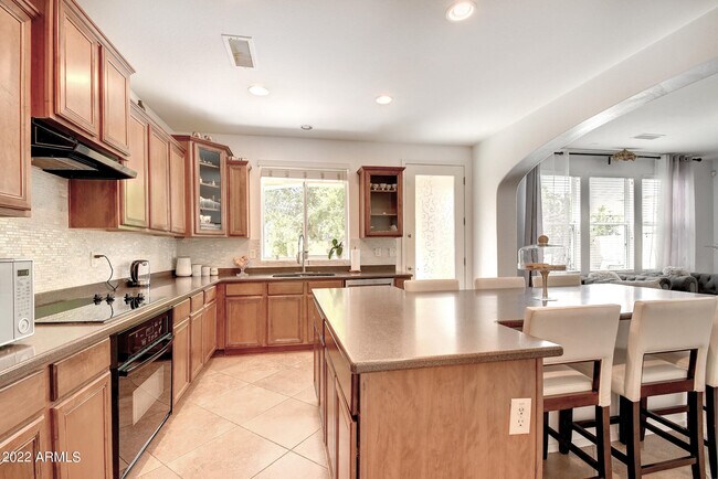 Building Photo - 1120 N Crosscreek Dr
