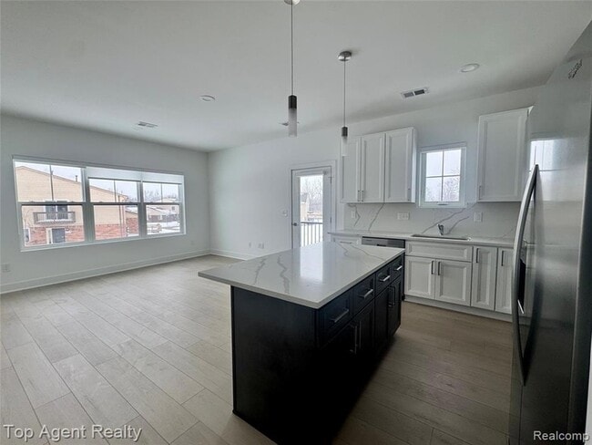 Building Photo - 31811 Gabby Ct