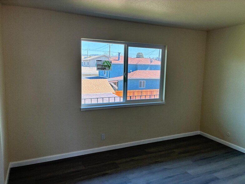 Building Photo - 1639 82nd Ave