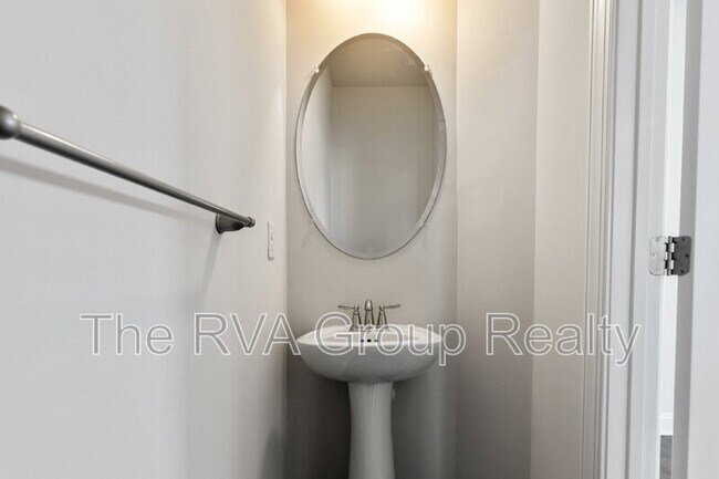 Building Photo - 6448 Cassia Loop
