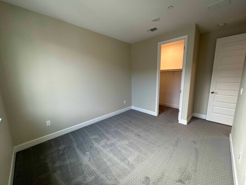 Building Photo - 415 Industrial Pky