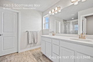 Building Photo - 7363 S Scottsburg Way