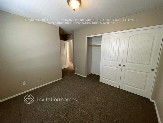 Building Photo - 10225 W Camelback Rd
