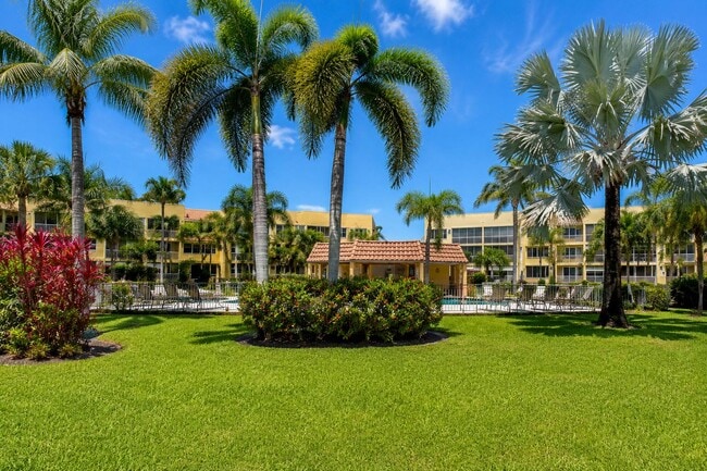 Building Photo - 6700 Royal Palm Blvd