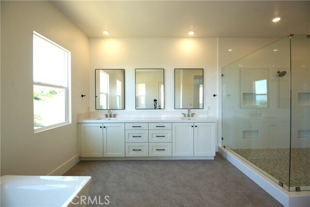 Building Photo - 4851 Rideline Rd