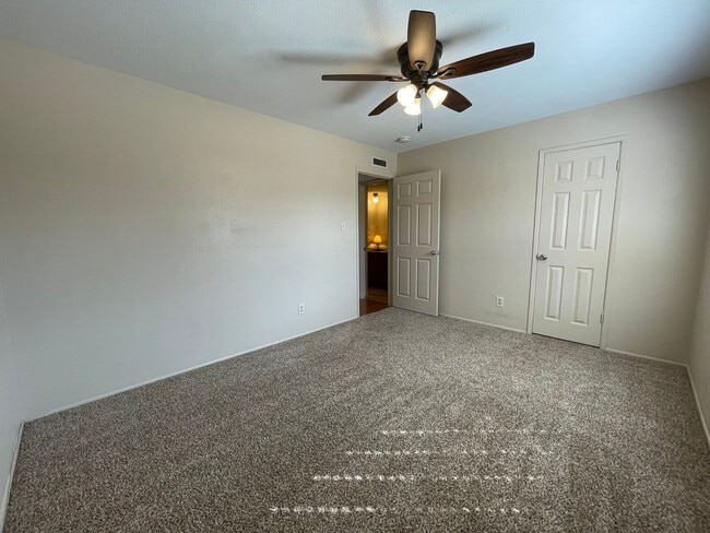 Building Photo - COMING SOON - SPACIOUS 3 BEDROOM 2 BATH BRICK HOME
