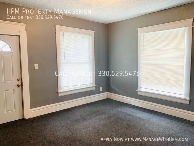 Building Photo - 515 Sumner St