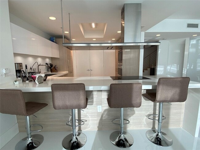 Building Photo - 17301 Biscayne Blvd