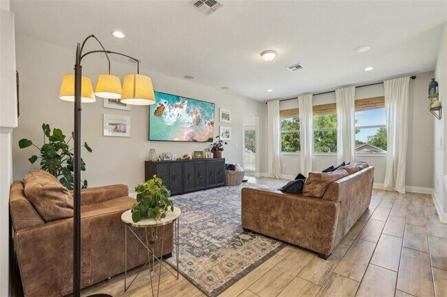 Building Photo - 17226 Hickory Wind Dr