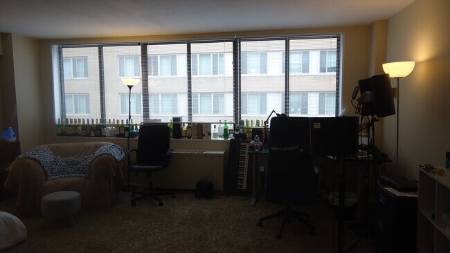 Building Photo - 2030 F St NW