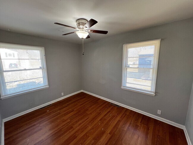 Building Photo - Spacious 3-Bedroom Home with Garage