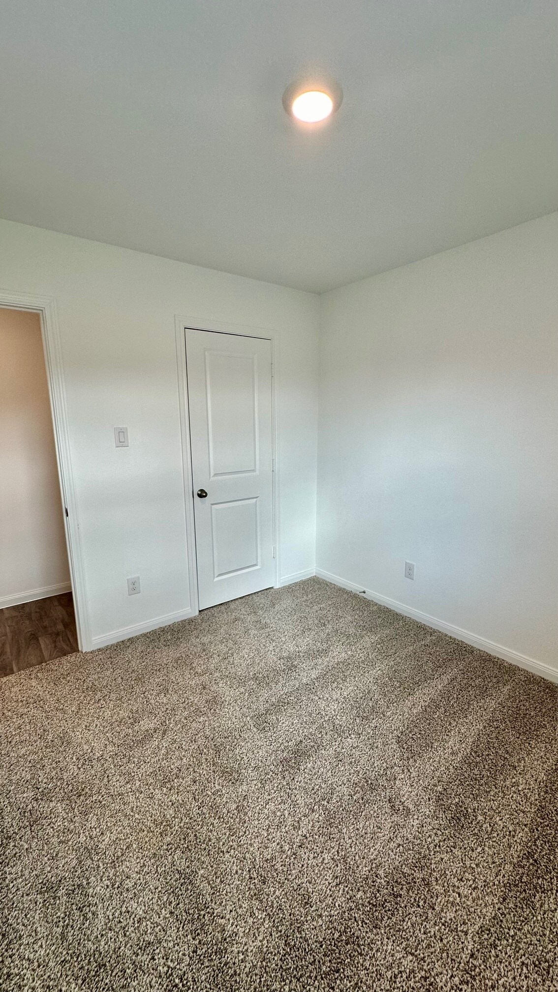 Building Photo - 11926 Midas Ln