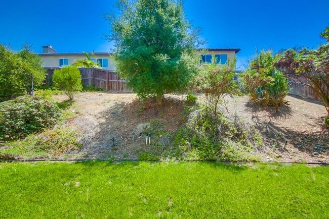 Building Photo - Upgraded Executive Home in Rancho Santalina
