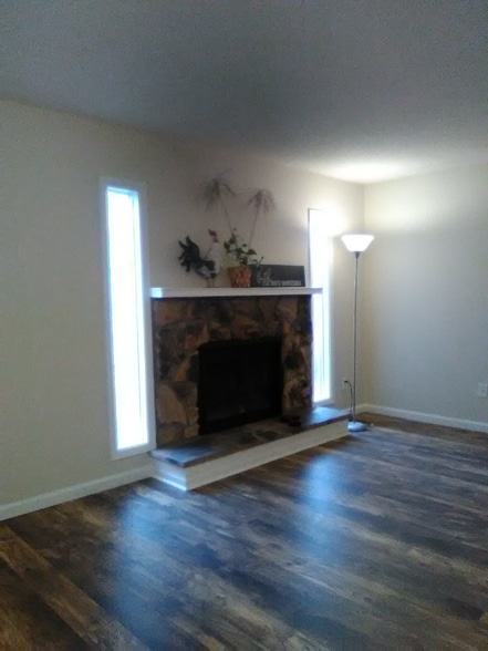 Building Photo - 1852 Zebulon Dr