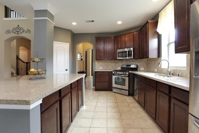 Building Photo - 6314 Tolstin Lakes Ln