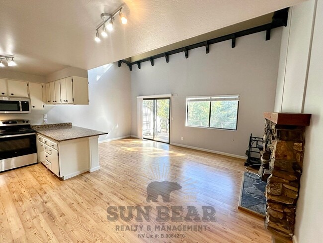 Building Photo - 1,590 Sq. Ft. Tyrolian Chalet – Full IVGID & Tennis Access -Allows a dog upon approval!