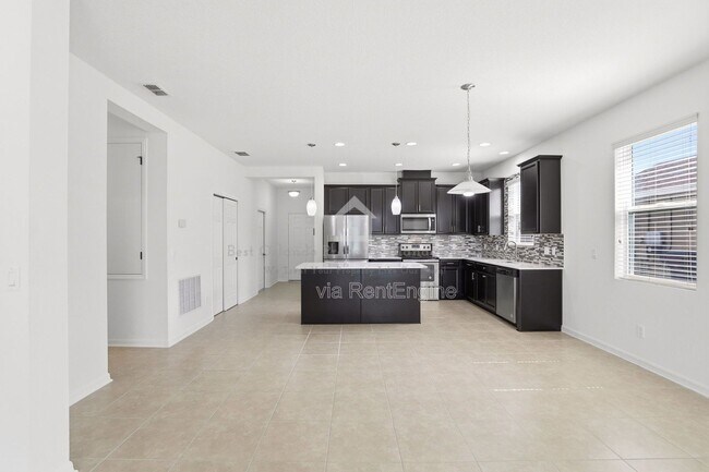 Building Photo - 3912 Wind Dancer Cir