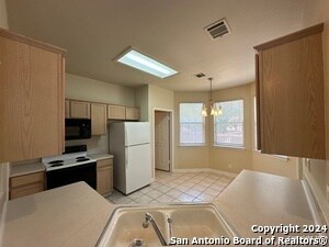 Building Photo - 13631 Auburn Oaks
