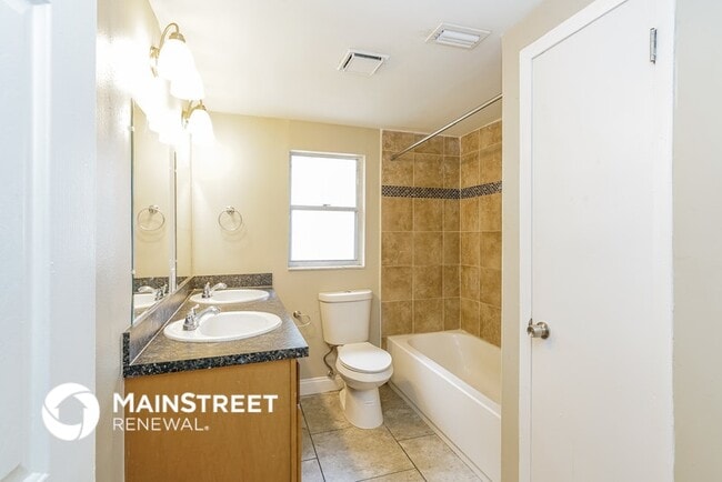 Building Photo - 3204 N Highland Ave