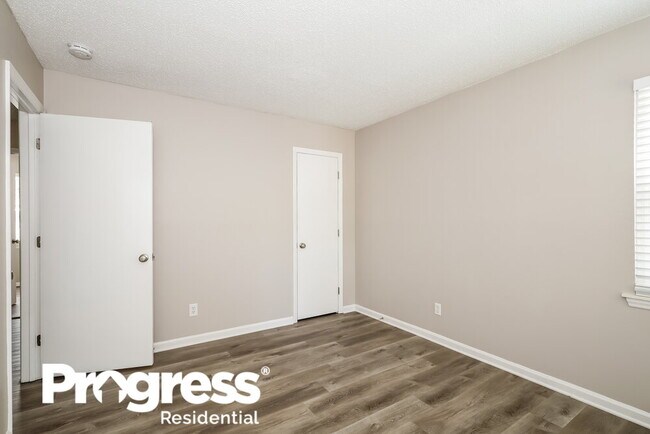 Building Photo - 7528 Swedish Ivy Ln