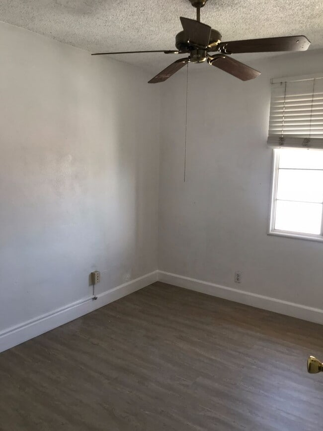 Building Photo - Room in an old convent