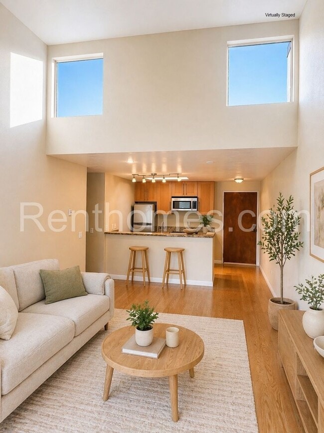 Building Photo - 8308 Regents Rd