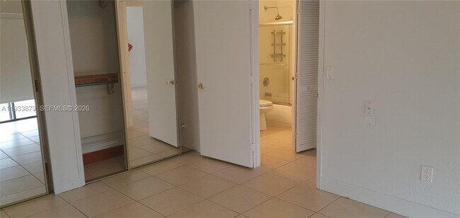 Building Photo - 6702 SW 152nd Pl