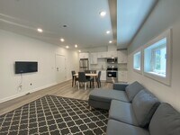 Building Photo - 317 N 41st St