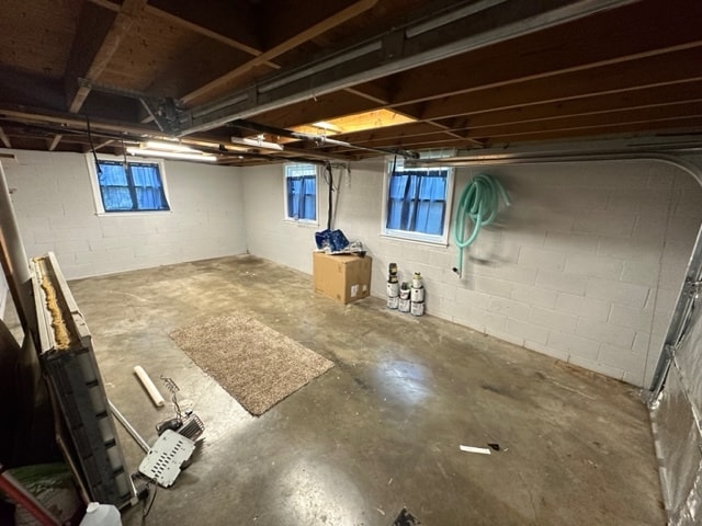 Building Photo - 211 Heights Ave