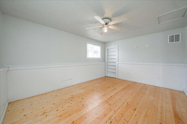 Building Photo - Desirable SE Boise Home Minutes From BSU!