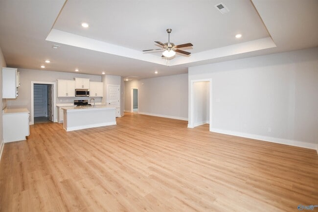 Building Photo - 12617 Whitcomb Cir