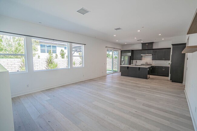 Building Photo - 28519 Moyer Ln