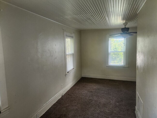 Building Photo - 1726 Ridge Ave