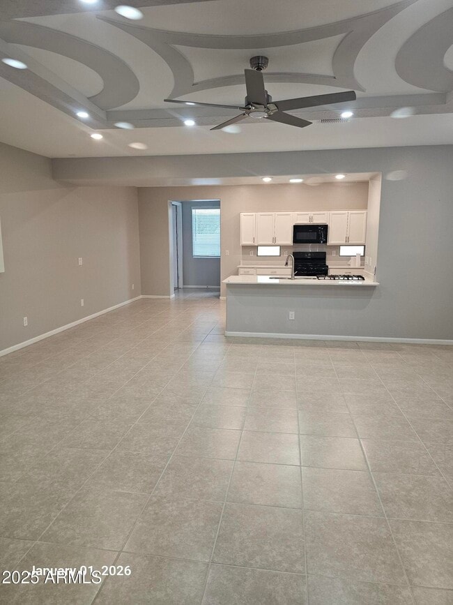 Building Photo - 44939 W Norris Rd