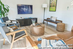 Building Photo - 6789 river