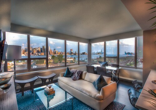 Building Photo - 8 Pershing Rd