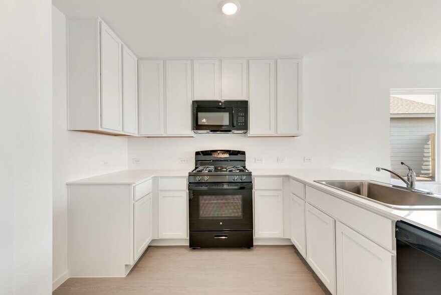 Building Photo - 1271 Falcon Heights Dr