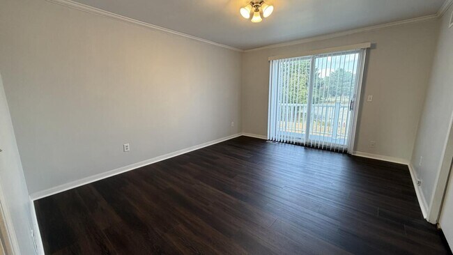 Building Photo - 36868 Melbourne Dr