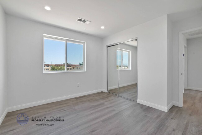 Floorplan - 3222 W. 139th St.