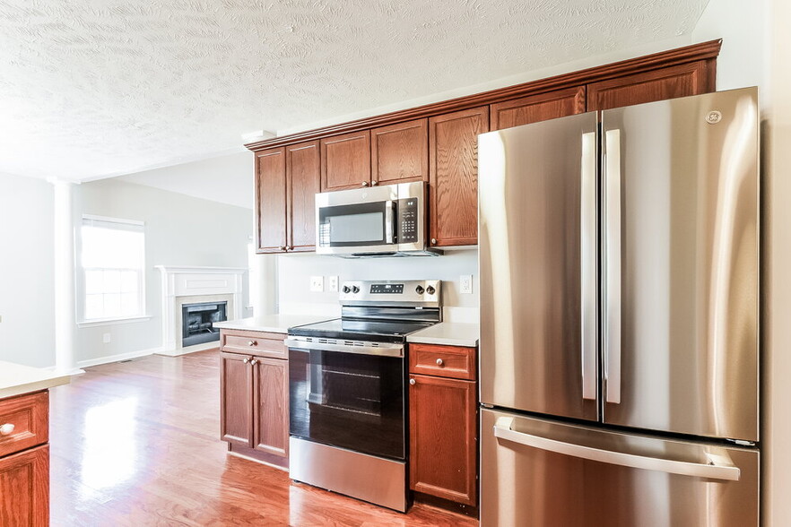 Building Photo - 4008 Pineorchard Pl