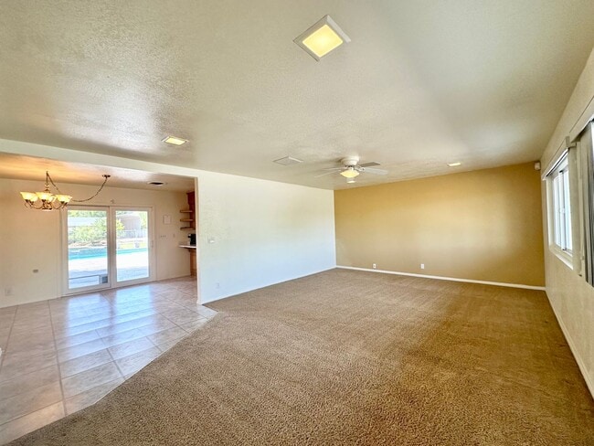 Building Photo - COMING SOON! AMAZING 3 Bedroom 3 Bathroom ...