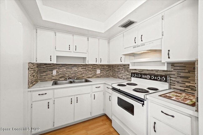 Building Photo - 7990 S Hwy A1A